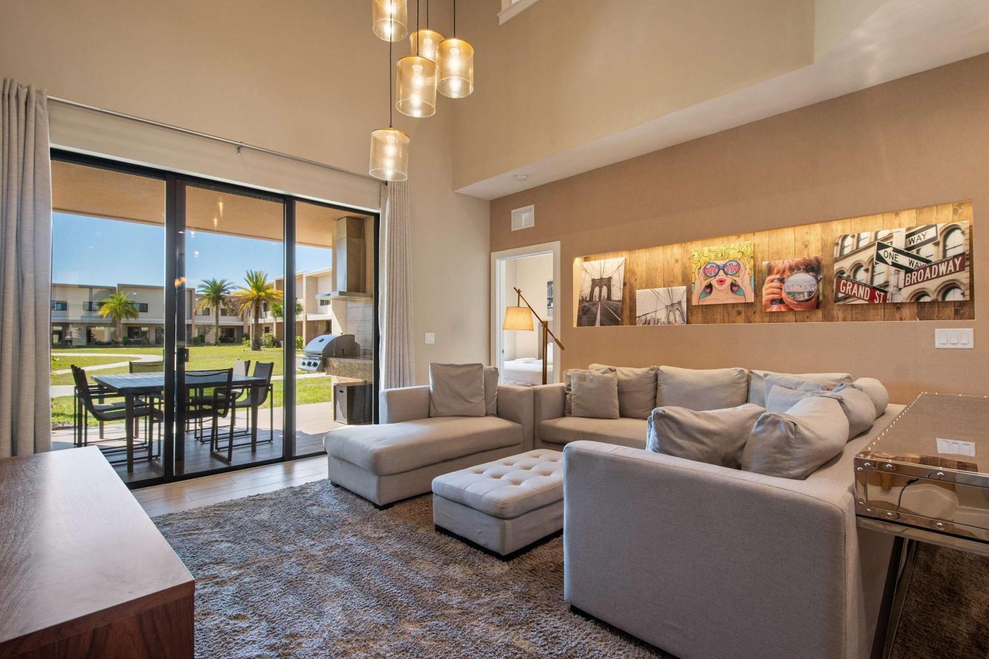 Luxurious Getaway | Chic Villa, Stunning Patio & Exclusive Perks!