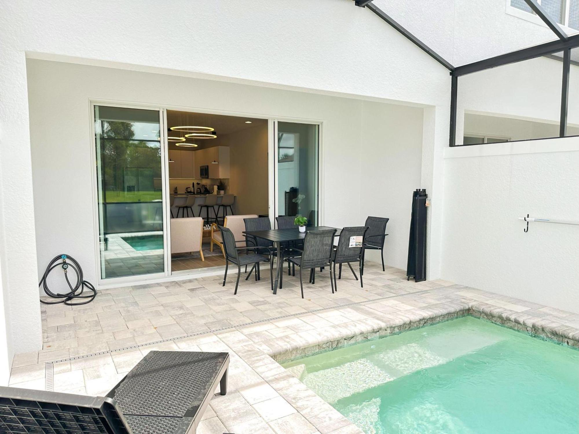 Tr17406sb - New 3br W/ Pool | 17min Apartment