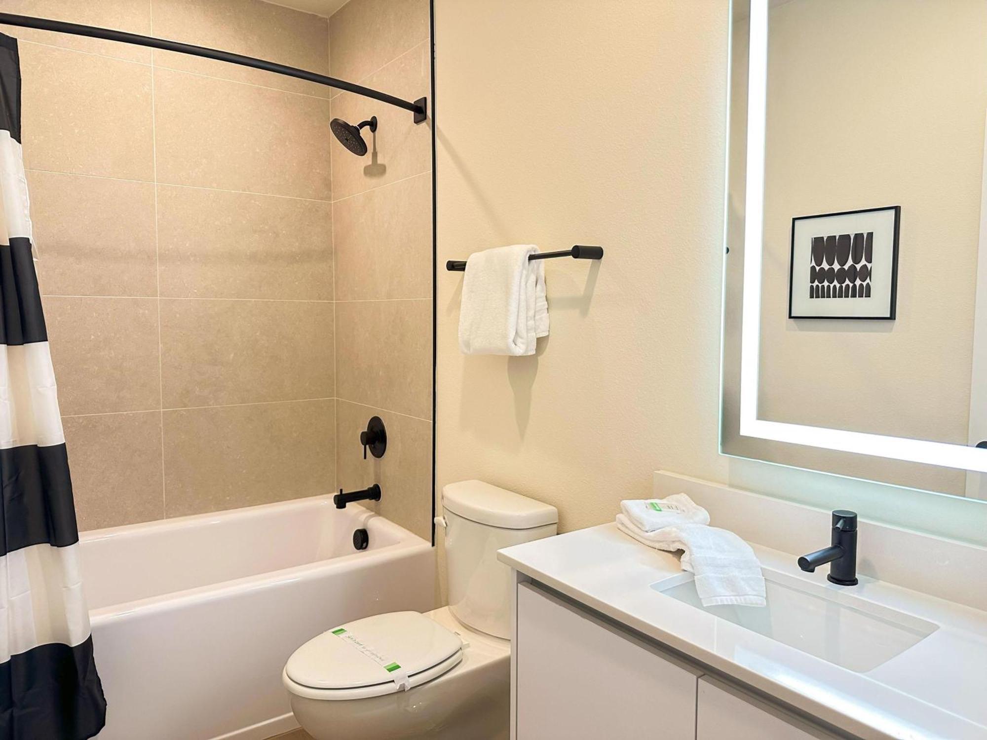 Tr17406sb - New 3br W/ Pool | 17min Apartment Orlando
