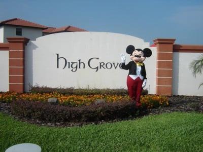 Holiday home 8 Miles To Disney, 20 Miles To Universal, Private Pool, Spa, Washer, Dryer, Games Room, Gated Orlando