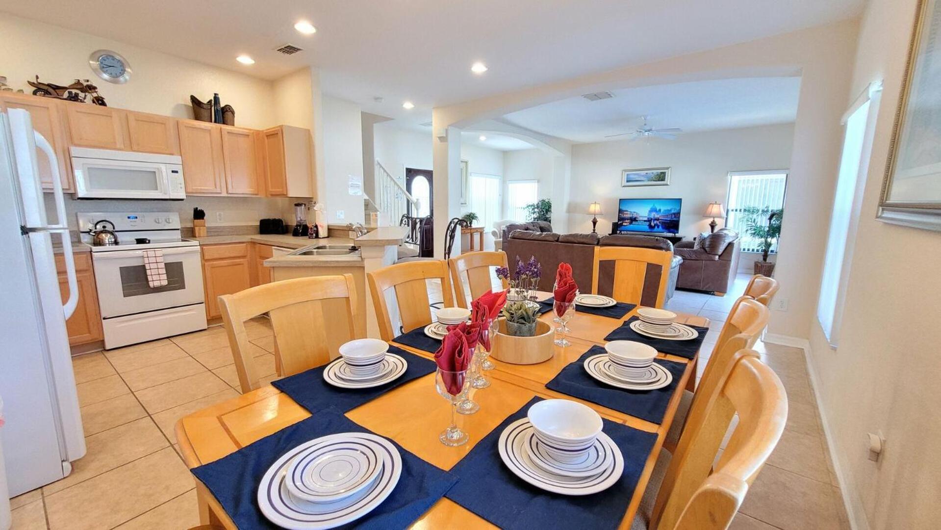 8 Miles To Disney, 20 Miles To Universal, Private Pool, Spa, Washer, Dryer, Games Room, Gated * Orlando