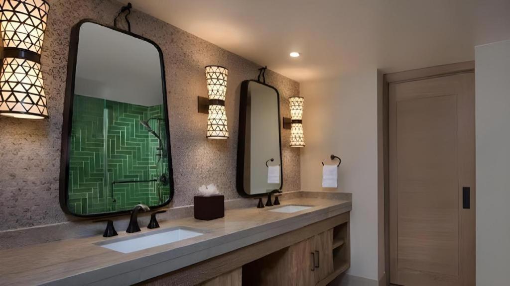 Disney's Polynesian Village Resort 4*