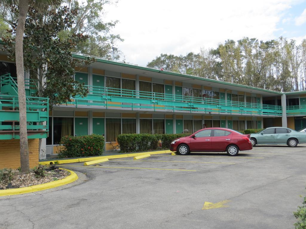 Motel Ambassador 2*