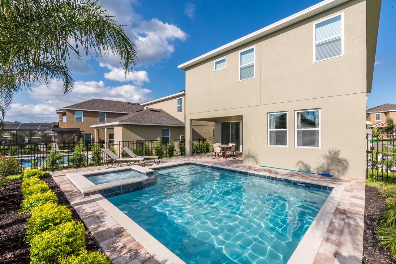 Splendid By Rentyl With Water Park Access Near - 621l Villa