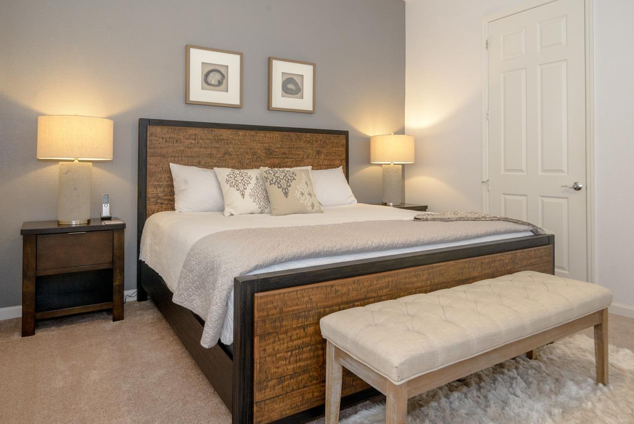 Cayview Avenue Unit 404 Apartment