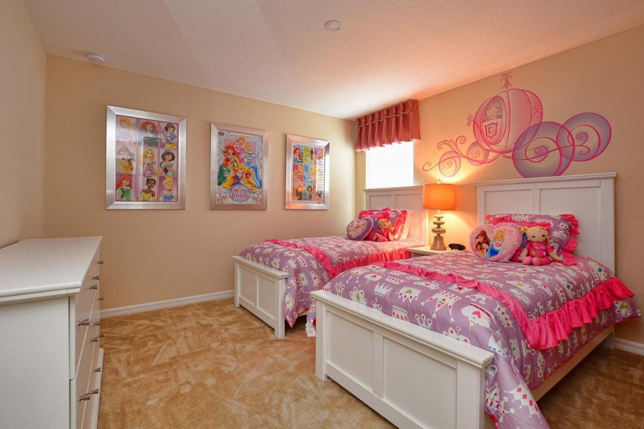 Veranda Palms- 5 Bedroom Pool Home- 1702vp