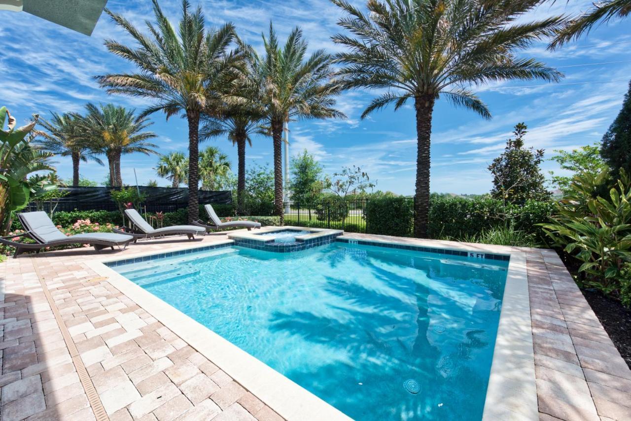 Beautiful Near By Rentyl With Private Pool, Game & Amenities - 141l Holiday home