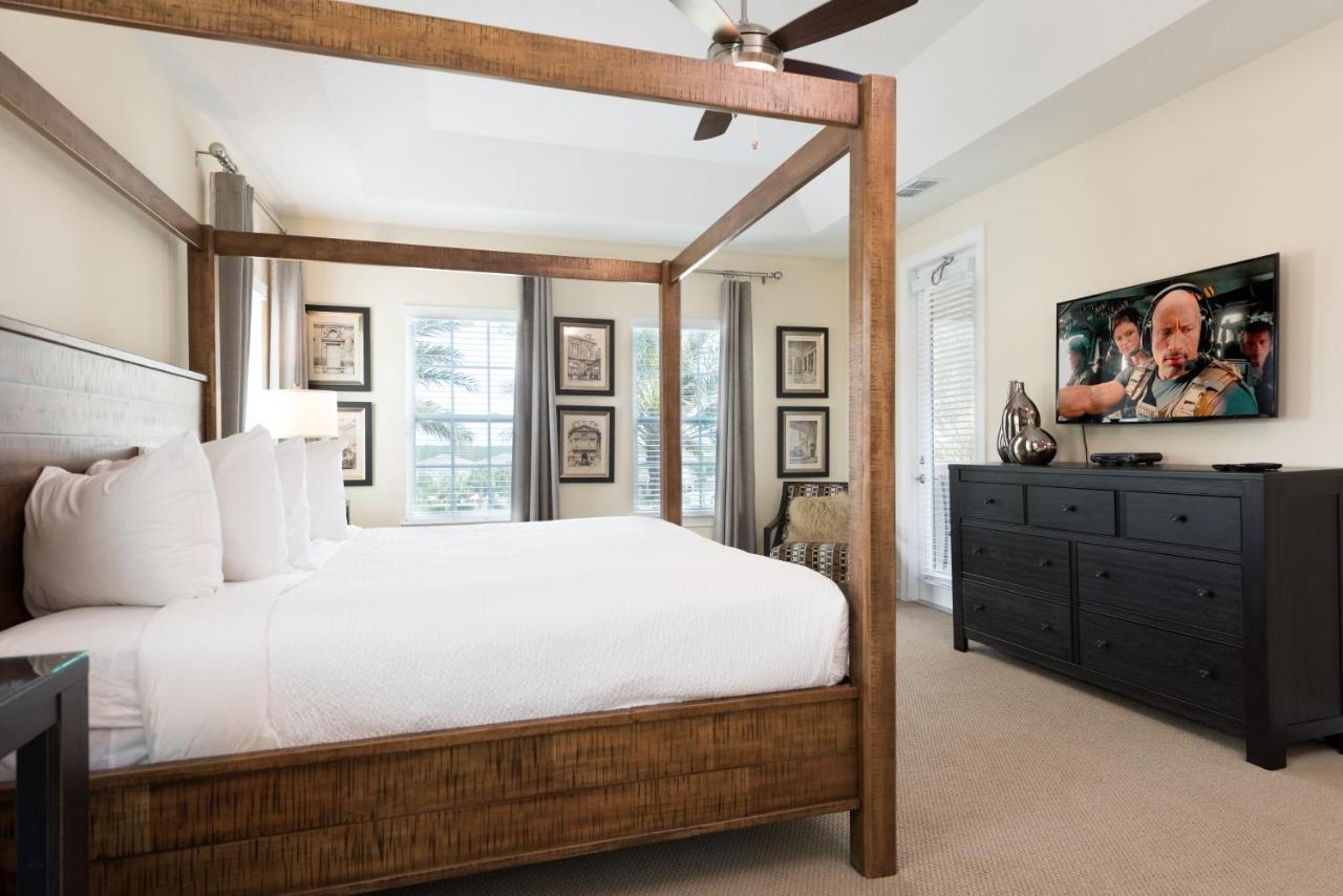 Beautiful Near By Rentyl With Private Pool, Game & Amenities - 141l Holiday home