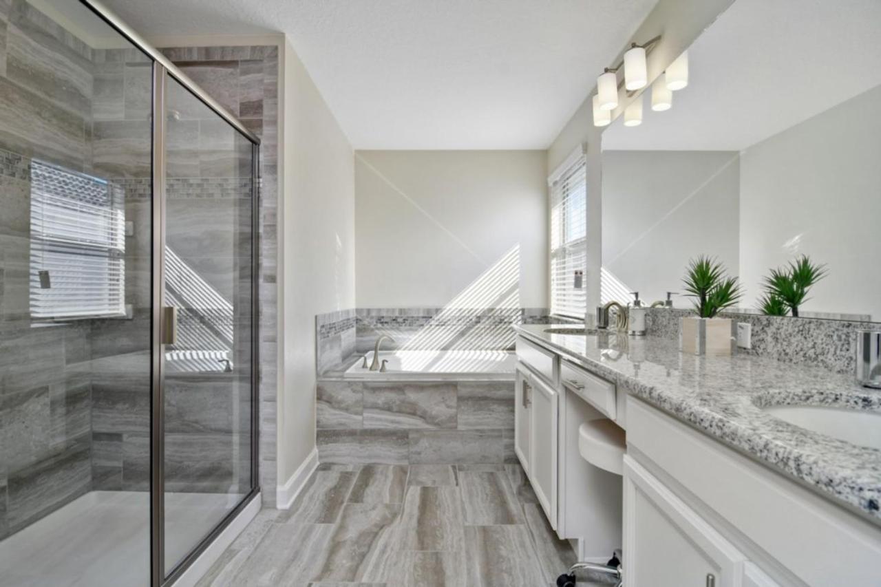 Gorgeous Single With Private Pool Sl4730