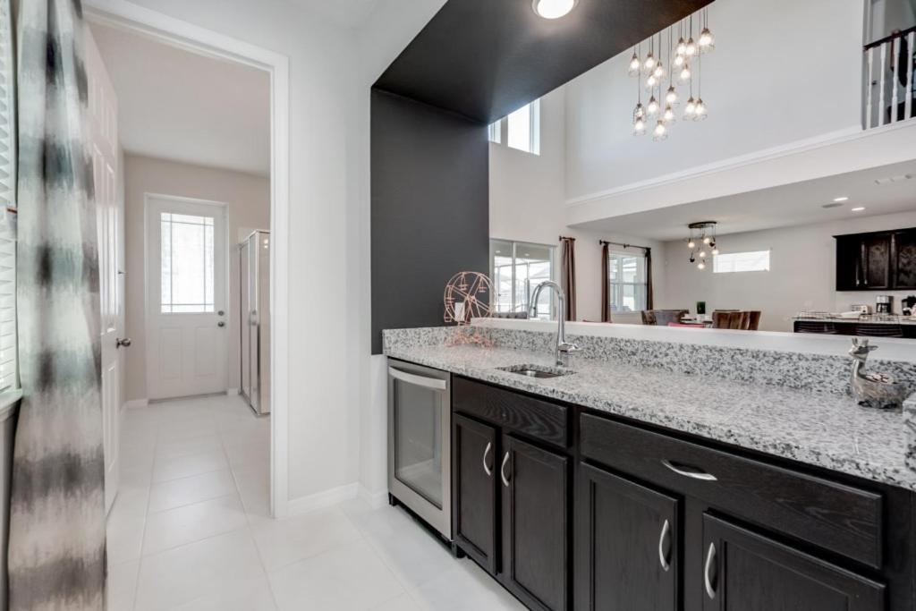 1529npt Villa