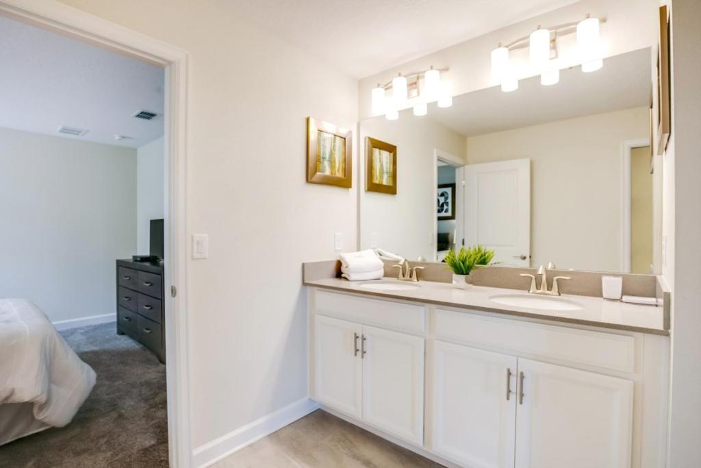 Beautiful 9bd Pool Hm, Game Champions Gate-701pbd * Orlando